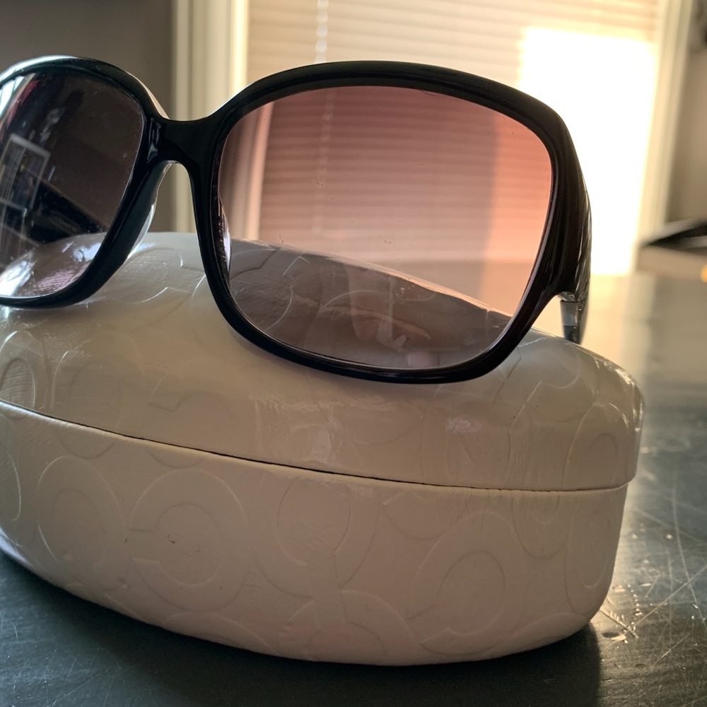 Coach Sunglasses S2025 - 001 Black Oval with Case